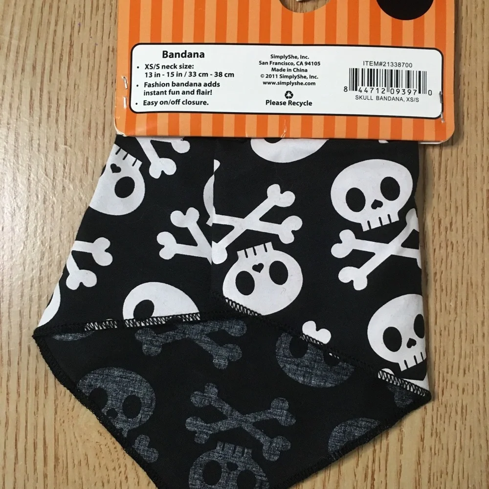 #1 New Doggie 🐶 Skull 💀 Print Bandana Scarf Xs/Small Neck Size 13”-15”